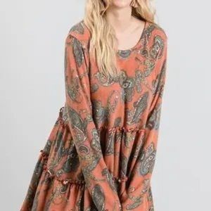 Jade by Jane Paisley Print Long Sleeved‎ Tiered Tunic Size Medium